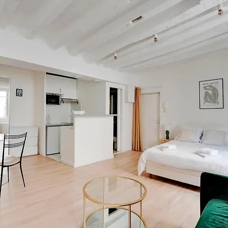 Saint Placide Cannette باريس